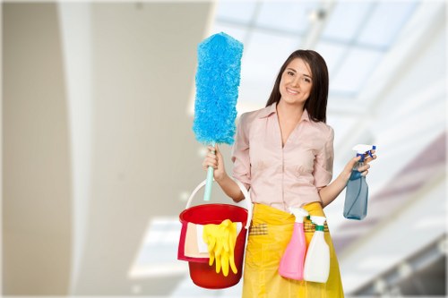 Oven cleaning for landlords and tenants in Hammersmith