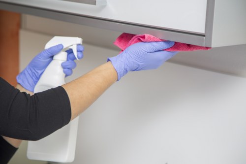 Sustainable deep cleaning in Hammersmith with recycling and waste separation